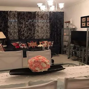 https://lisa-house.hotels-lisbon-portugal.com